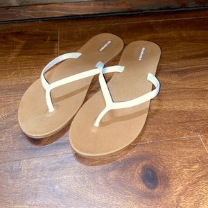 OKABASHI Flip Flops